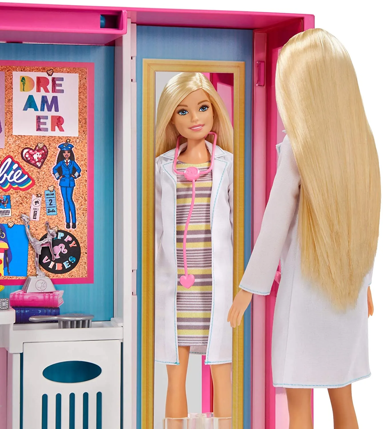 Barbie Fashionistas Dream Closet with Blonde Barbie Doll