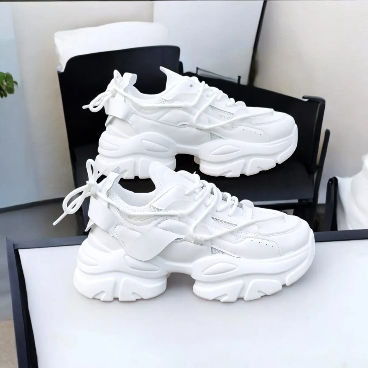 WOMAN'S SHOES WHITE CHUNK GS.34