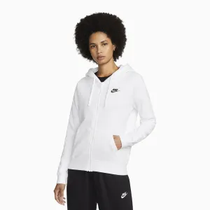 Women's Nike Sportswear Club Fleece Outfit